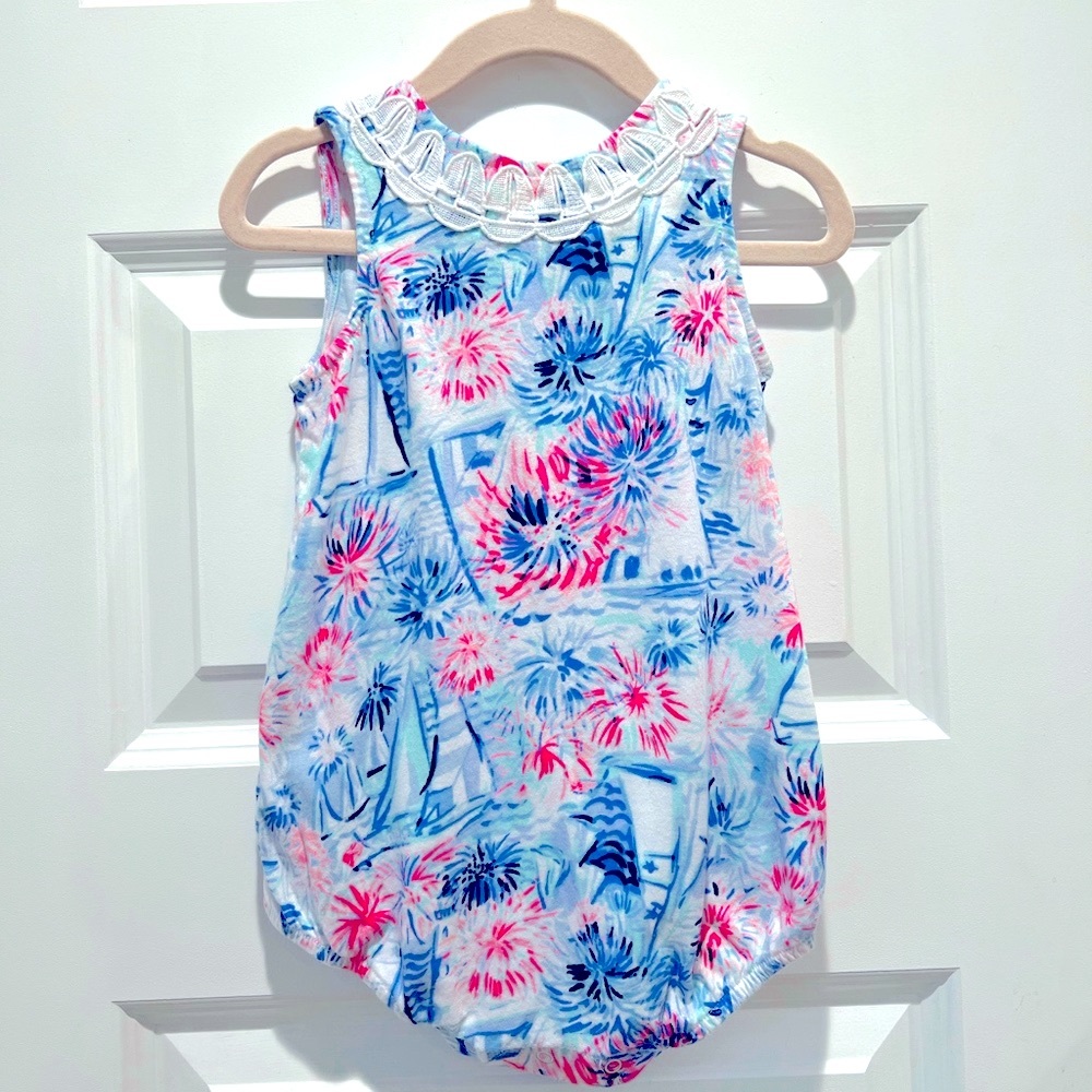 Lilly Pulitzer infant/baby bodysuit; Sea to Shining Sea print; Size 6-12 months